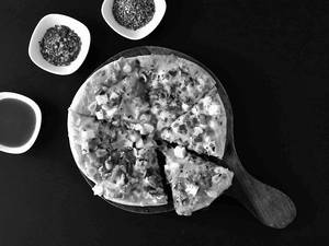 9" Howzatt Special Pizzza