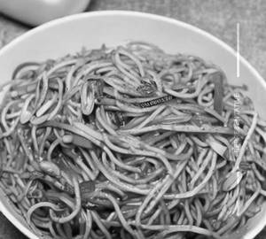 Chilli garlic noodles