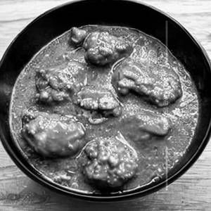 Chicken in Green Coriander Sauce