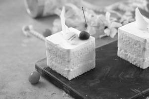 Rose & Litchi Pastry
