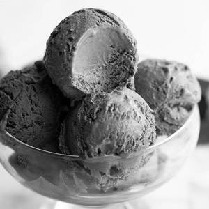 Chocolate (3 scoops)