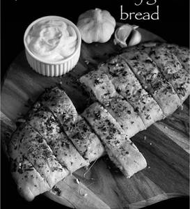 Veg Stuffed Garlic Bread