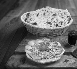 Shakshuka eggs