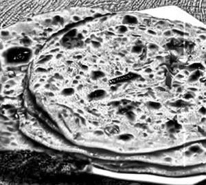 Gobi Pyaz Egg Paratha