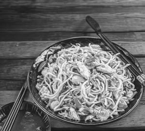 Chicken Hakka Noodles
