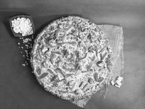 Whole Wheat Pesto Paneer Pizza - Large