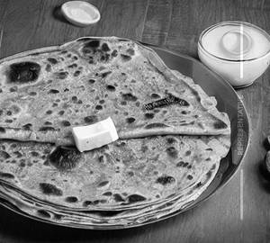 Aloo Pyaz Paratha
