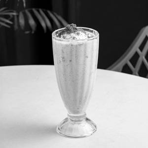 Red Velvet Brownie Shake