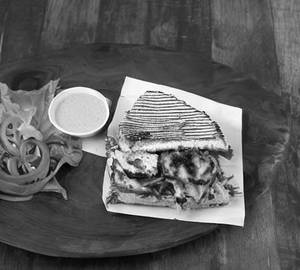 Chicken Tikka Grilled Sandwich