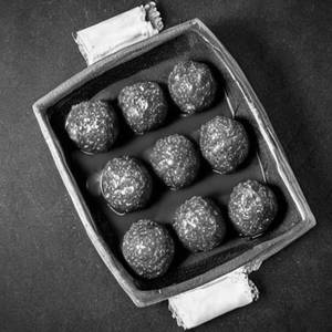 Oriental Balls in Black Pepper Sauce