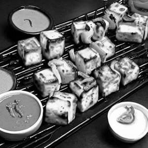 Mini Peri Peri Paneer Schezwan Grill