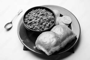 Pow With Chicken Keema