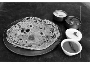 Pyaaz Parantha (Breakfast Spcl)