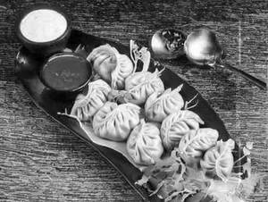 Paneer Afghani Momos