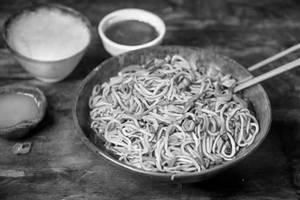 Veg Hakka Noodle
