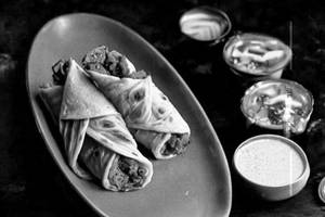 Achari chaap roll