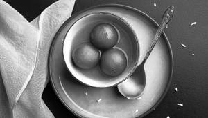 Gulab Jamun [2 Pcs]