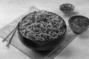 Mixed Chilli Garlic Noodles