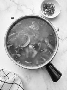 Veg clear soup
