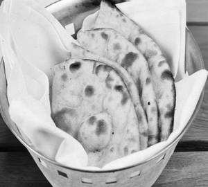 Tandoori roti [1 piece]