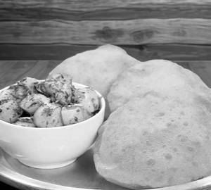 Jeera Aloo With 4 Pcs Puri