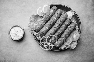 Chicken Seekh Kebab (8 Pcs)