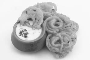 Jalebi With Rabdi