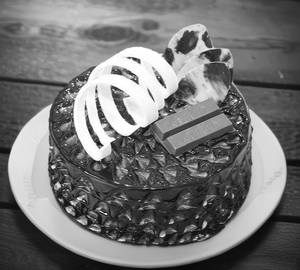KitKat Krunch Cake [500g]