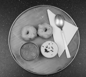 Methu Vada (1 set)