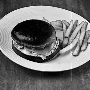 Crispy Paneer Cheese Burger