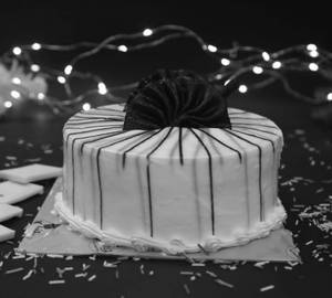 Premium Vanilla Cake (500 Gram Eggless)