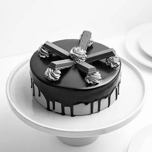 Kit Kat Cake
