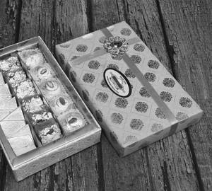 3 - Line Box #2 (500 Gms) ( Kaju Burfi, Dal Burfi, Kheer Kadam )
