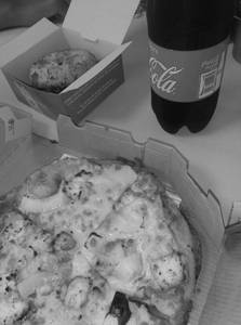 Tomato Pizza + Aloo Tikki Burger + 250ml Softdrink