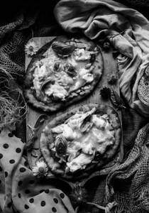 Sundried Tomato Naan