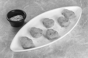 Chicken Nuggets [6 Pcs]