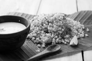 Sabudana Khichdi With Curd
