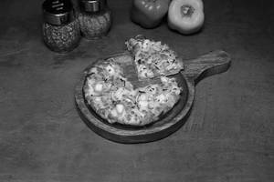 Onion Pizza (regular)