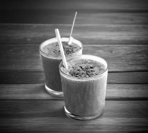 2 Coffee Crunch Shakes