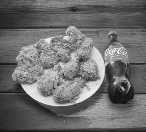 4 wing +2 pcs leg + 2 pcs chest with cold drinks [300 ml]