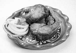 Rui Mach Bhaja (2 Pcs)