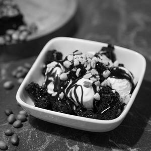 Death By Chocolate Ice Cream Sundae