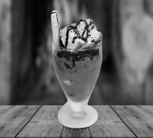 Chocolate cocktail with ice cream