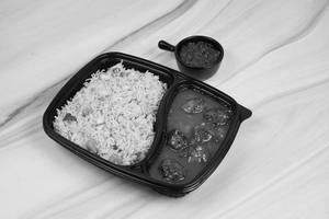 Fried Rice + Manchurian Gravy [4 Pieces]