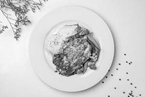 Spicy Pan Cooked Chicken Steak In Pepper Sauce