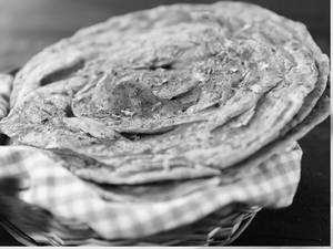 Chur Chur Lacha Paratha