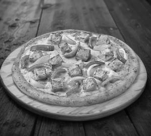 Paneer Tikka Pizza