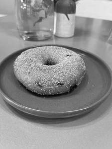 Noa Caramelised Onion Bagel (1pc)