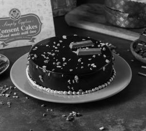 Kitkat Cake