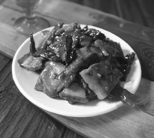 Pork chilli    [gravy]    [8 pieces]